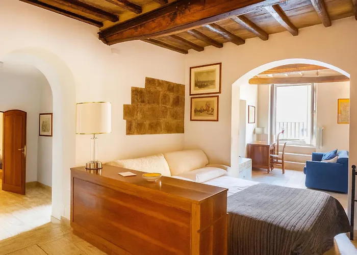 The Balcony - Piazza Del Campo *