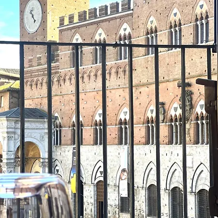 The Balcony - Piazza Del Campo * Siena