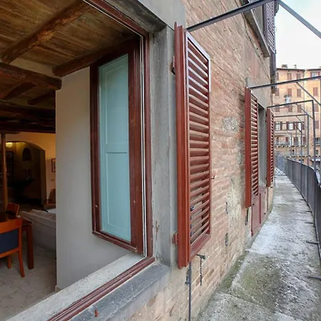 The Balcony - Piazza Del Campo Apartament Siena