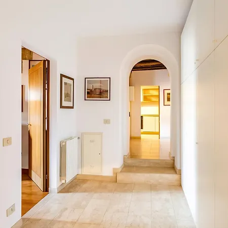 The Balcony - Piazza Del Campo 아파트 시에나