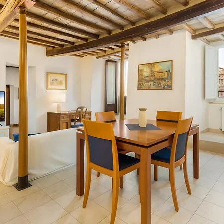 The Balcony - Piazza Del Campo * 시에나