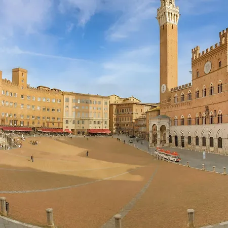 Apartmán The Balcony - Piazza Del Campo Siena