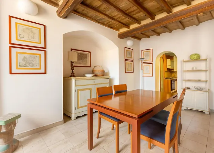 The Balcony - Piazza Del Campo