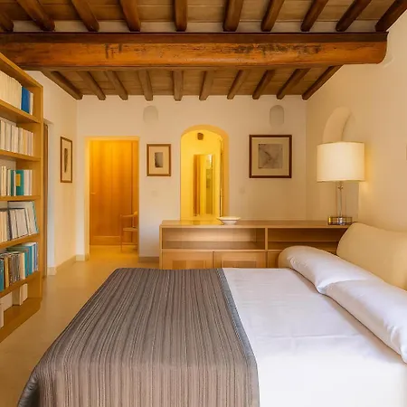 The Balcony - Piazza Del Campo