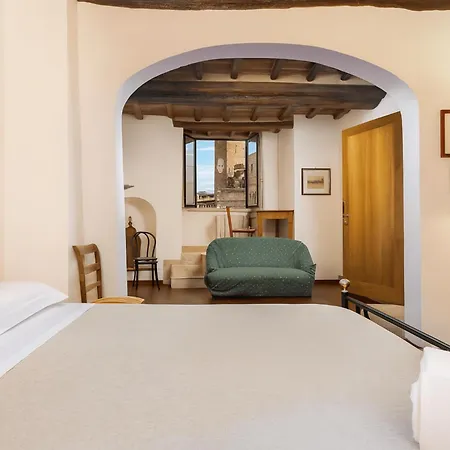 The Balcony - Piazza Del Campo Apartment Siena