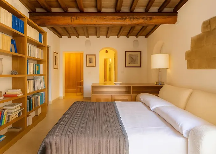 The Balcony - Piazza Del Campo